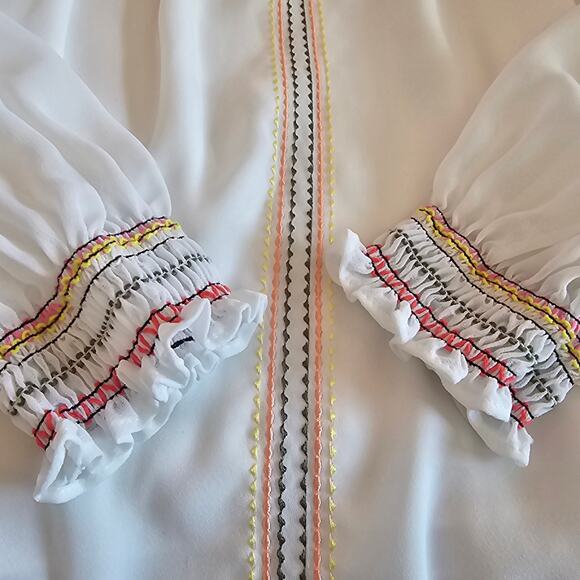 White House Black Market Off-Shoulder Peasant Blouse White Smocked Boho Size L - Picture 6 of 7